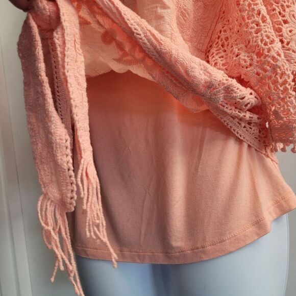 Democracy Women's Sz PM 2-piece Tie-Front Crochet Top w/Camisole Pink 688837 - Picture 7 of 9